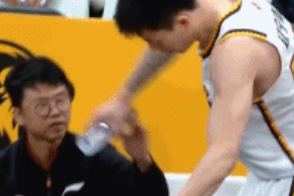 廣廈逆襲！遼寧男籃新賽季首戰(zhàn)失利遭遇慘敗